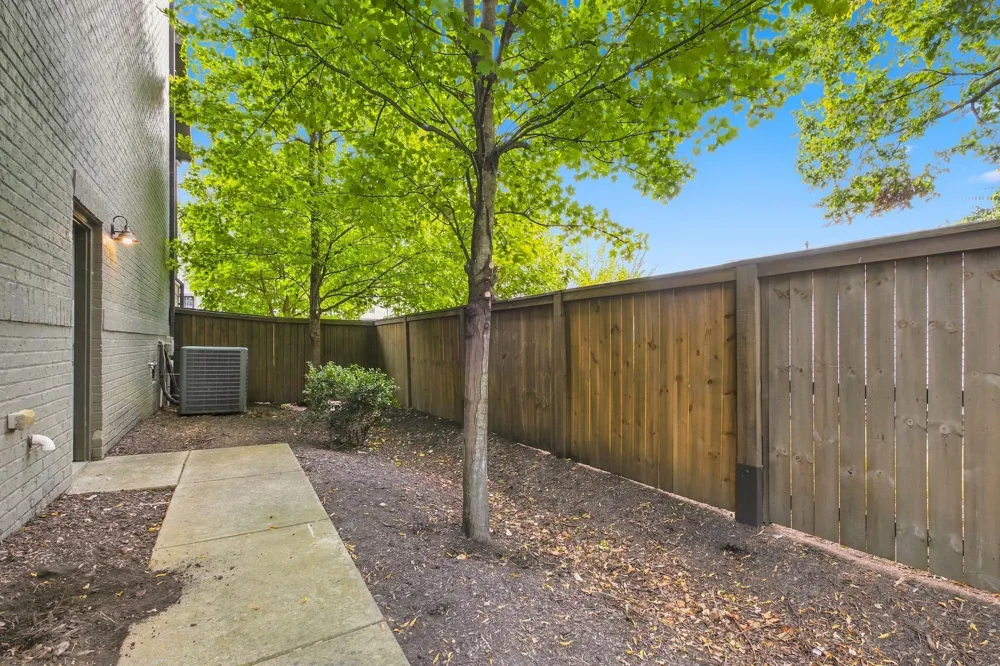 526 Wedgewood Ave Nashville, TN 37203