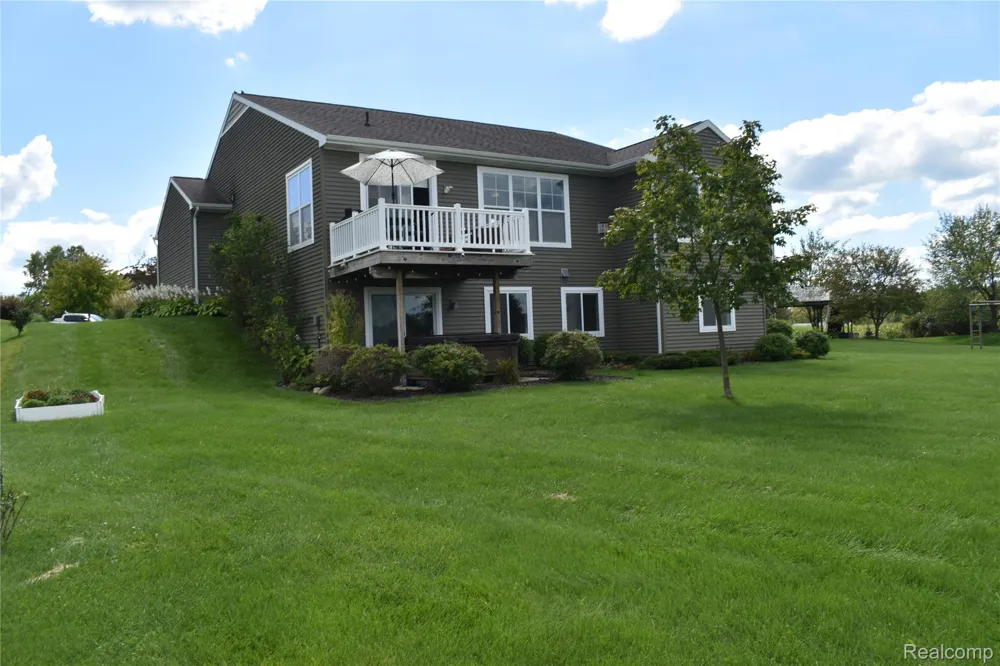 1281 Cambridge Circle Williamston City, MI 48895
