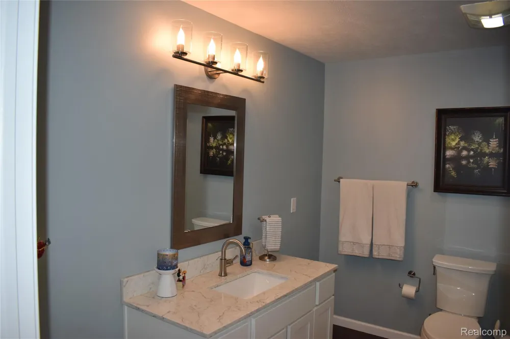 1281 Cambridge Circle Williamston City, MI 48895