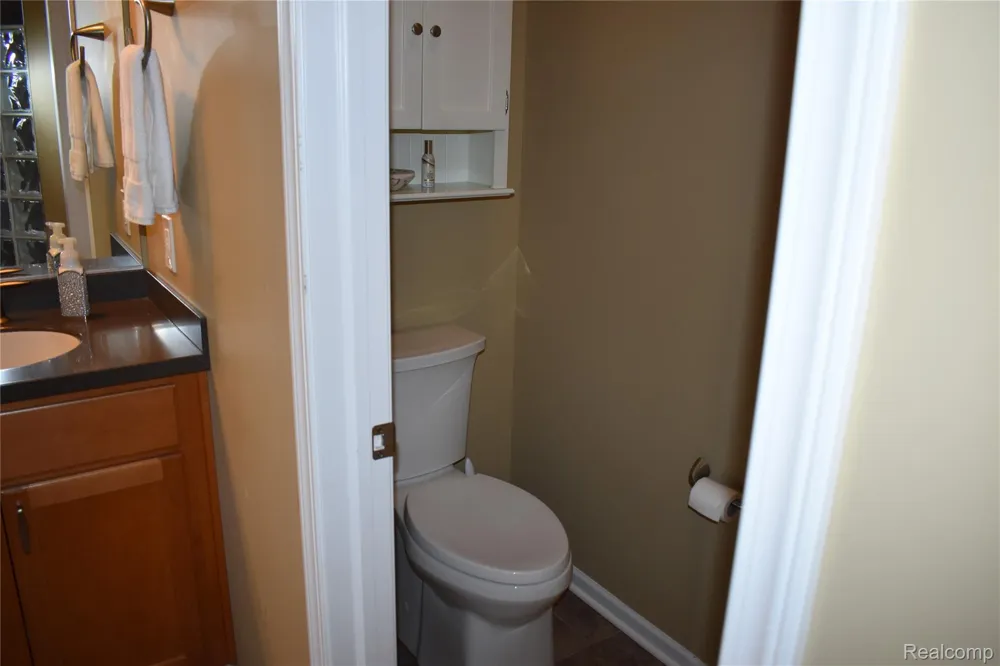 1281 Cambridge Circle Williamston City, MI 48895