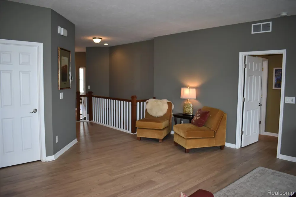 1281 Cambridge Circle Williamston City, MI 48895
