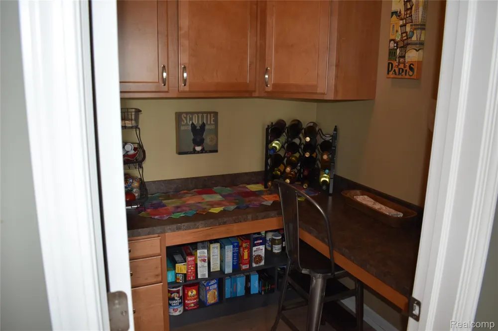 1281 Cambridge Circle Williamston City, MI 48895