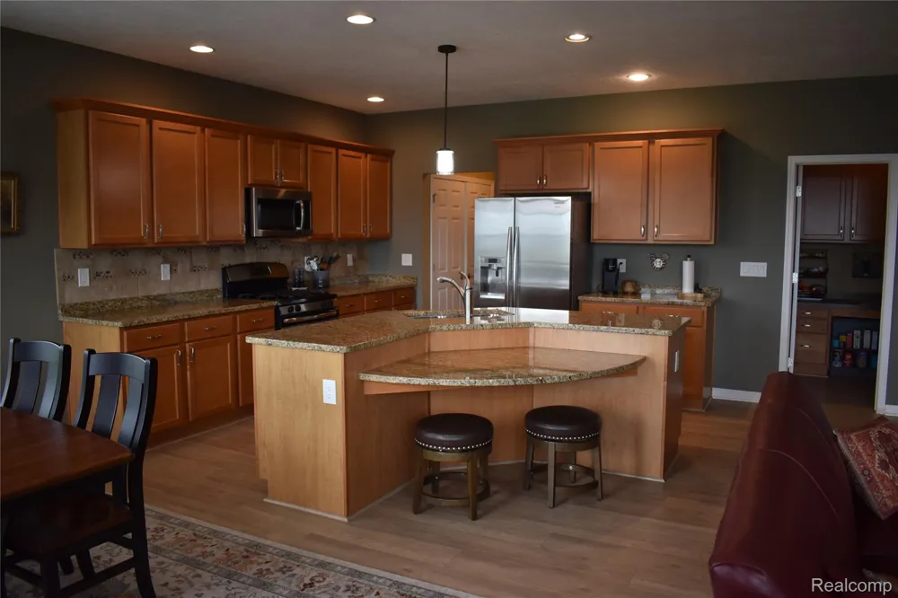 1281 Cambridge Circle Williamston City, MI 48895