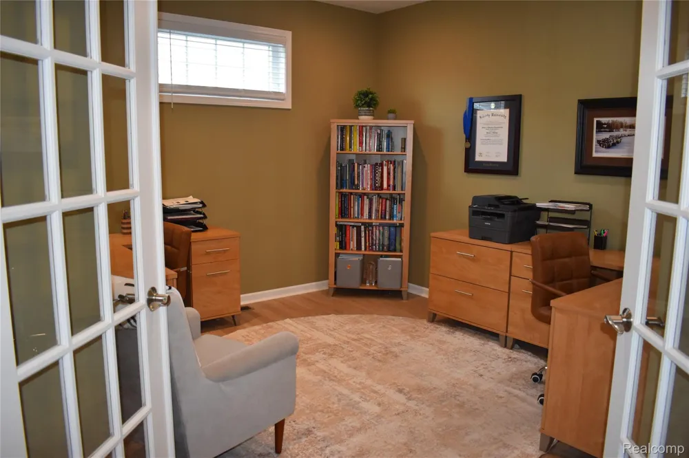 1281 Cambridge Circle Williamston City, MI 48895