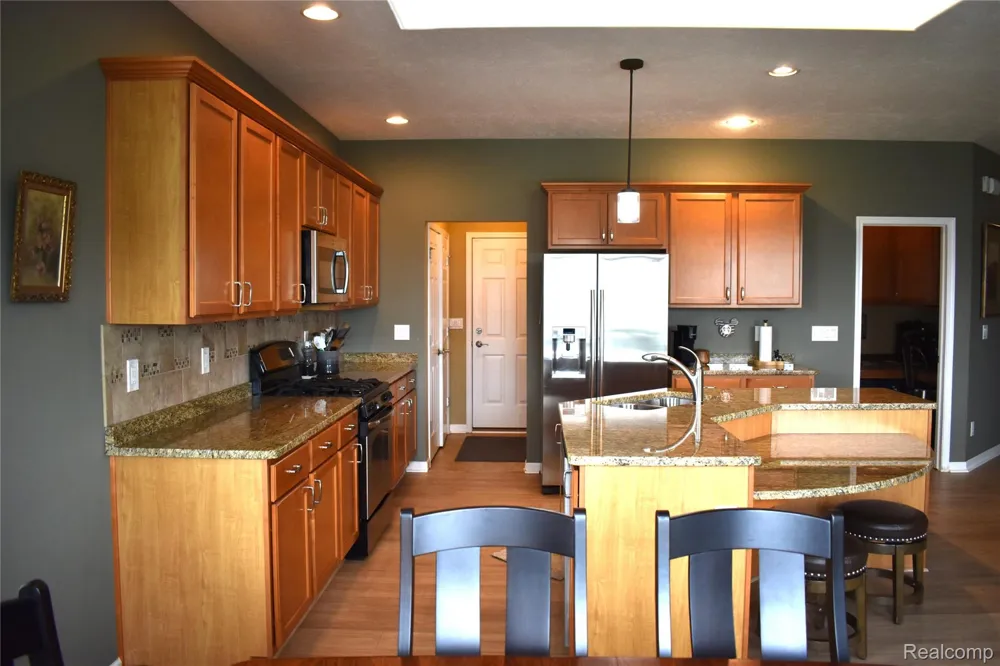 1281 Cambridge Circle Williamston City, MI 48895