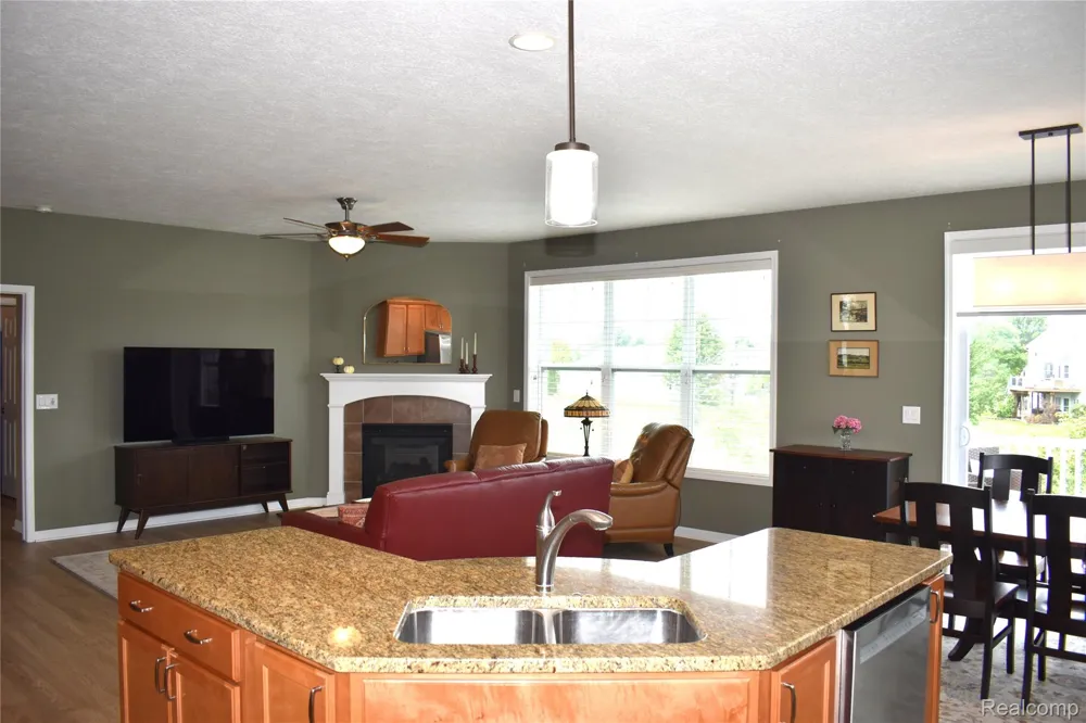 1281 Cambridge Circle Williamston City, MI 48895