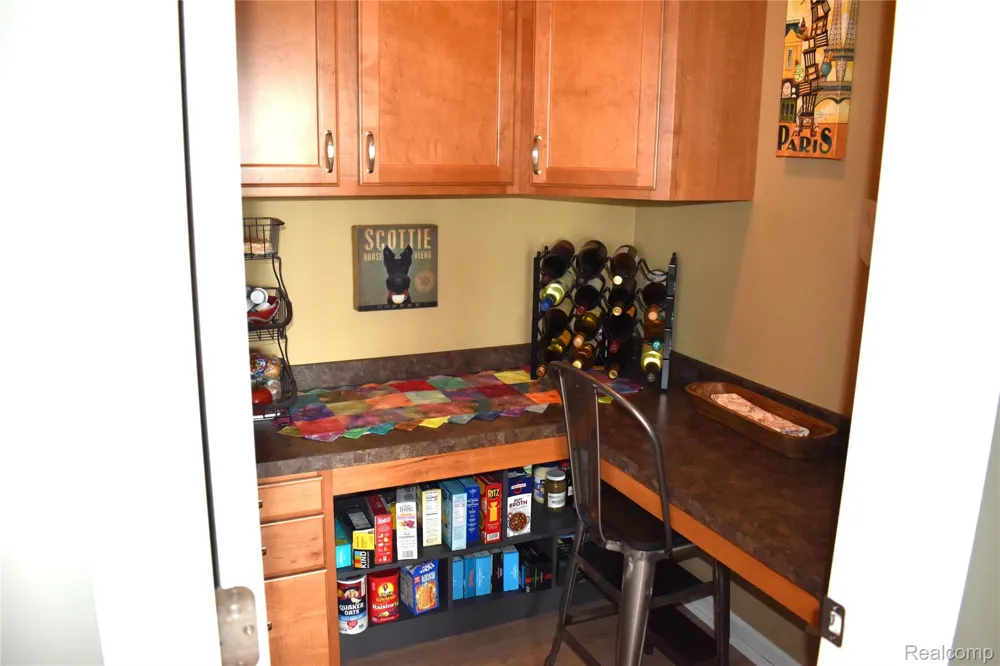 1281 Cambridge Circle Williamston City, MI 48895