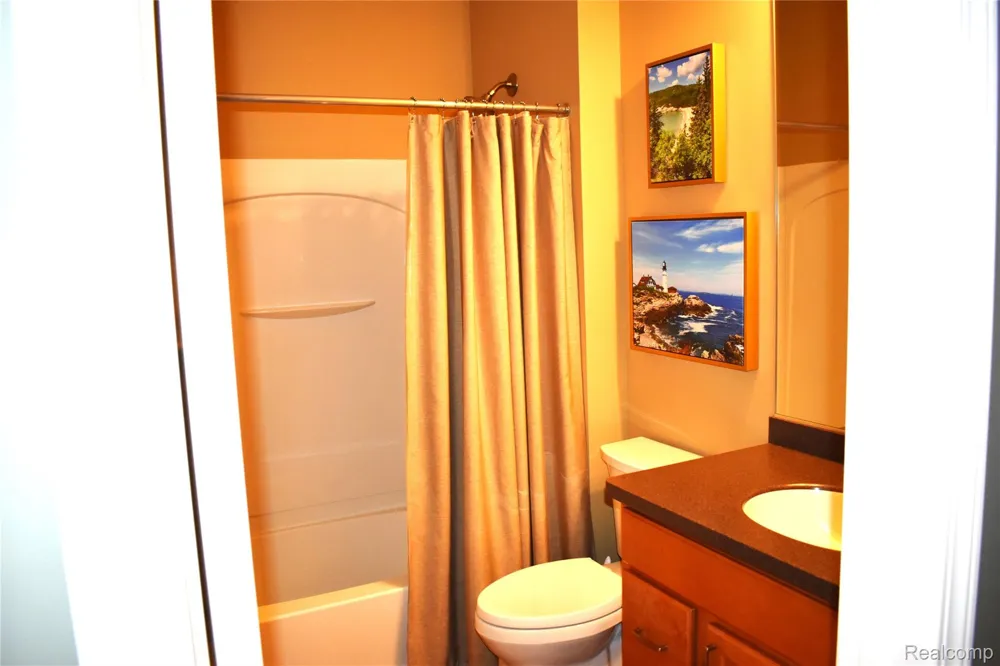 1281 Cambridge Circle Williamston City, MI 48895