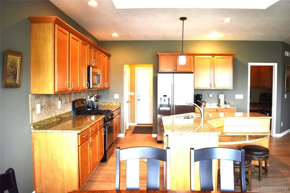1281 Cambridge Circle Williamston City, MI 48895