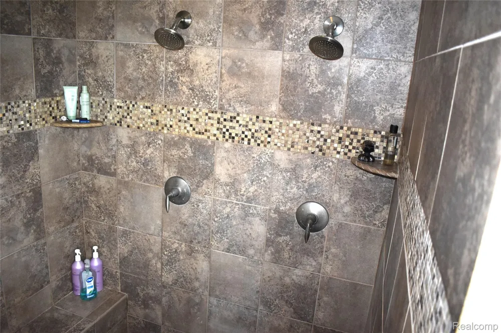 1281 Cambridge Circle Williamston City, MI 48895