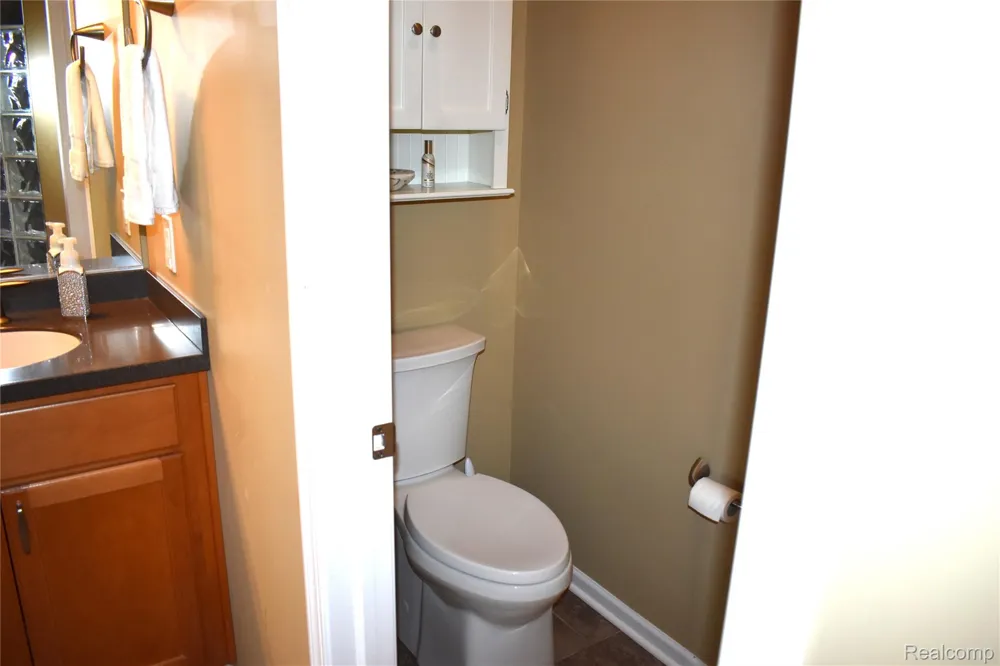 1281 Cambridge Circle Williamston City, MI 48895