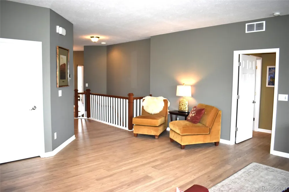 1281 Cambridge Circle Williamston City, MI 48895