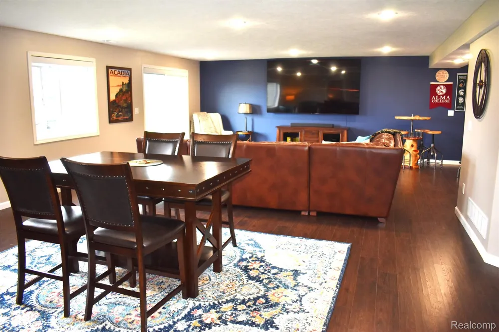 1281 Cambridge Circle Williamston City, MI 48895