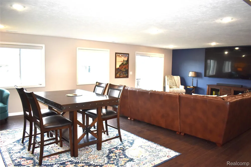 1281 Cambridge Circle Williamston City, MI 48895