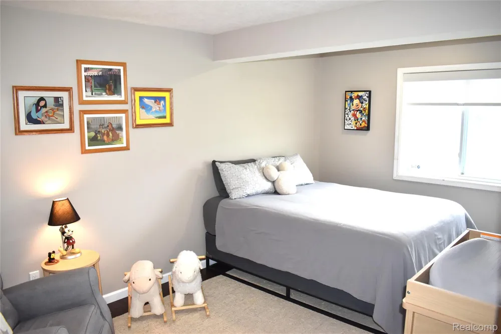 1281 Cambridge Circle Williamston City, MI 48895