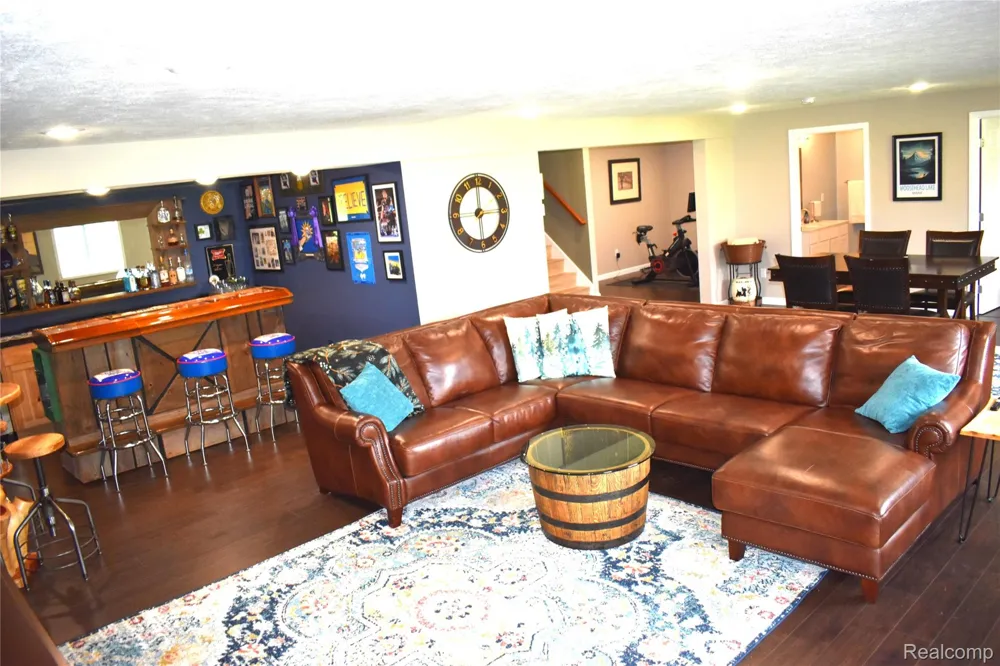 1281 Cambridge Circle Williamston City, MI 48895