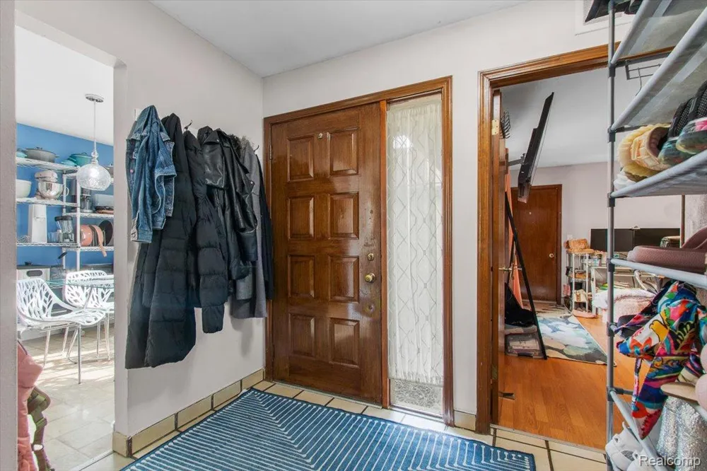 7387 Radcliff Drive #47 West Bloomfield Charter Township, MI 48322