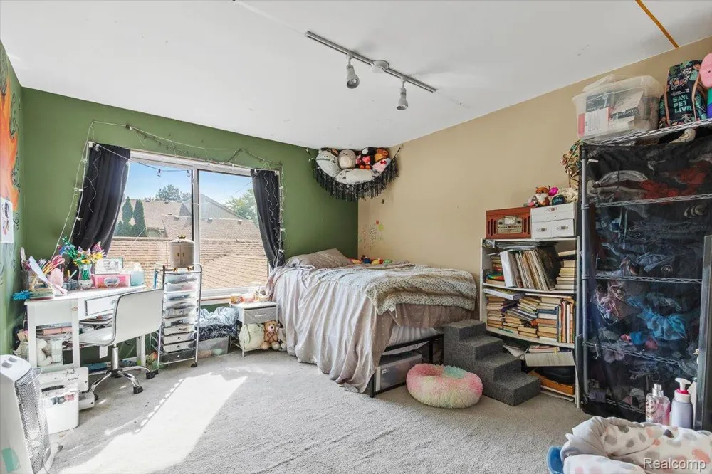 7387 Radcliff Drive #47 West Bloomfield Charter Township, MI 48322