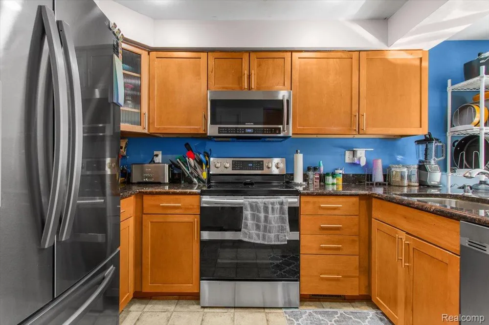 7387 Radcliff Drive #47 West Bloomfield Charter Township, MI 48322