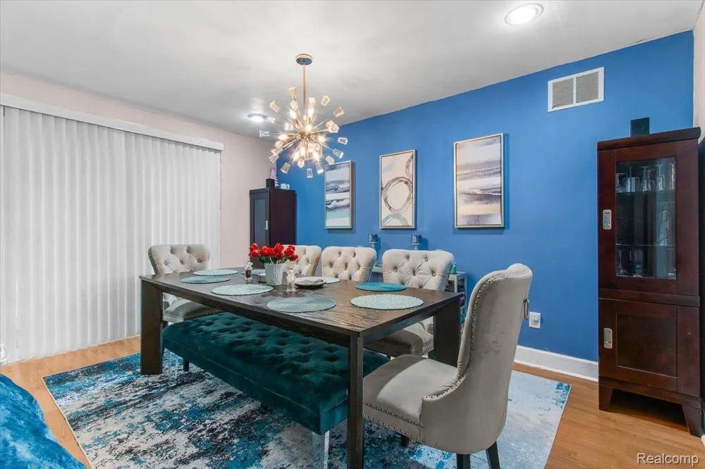 7387 Radcliff Drive #47 West Bloomfield Charter Township, MI 48322