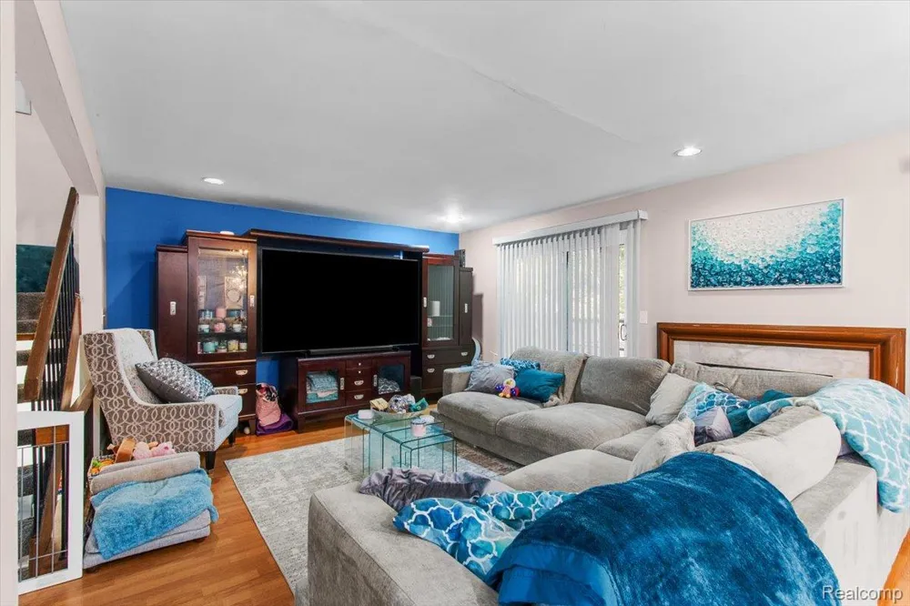 7387 Radcliff Drive #47 West Bloomfield Charter Township, MI 48322
