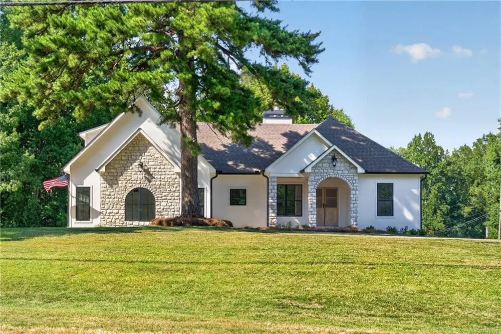 284 Braswell Mountain Road Dallas, GA 30132