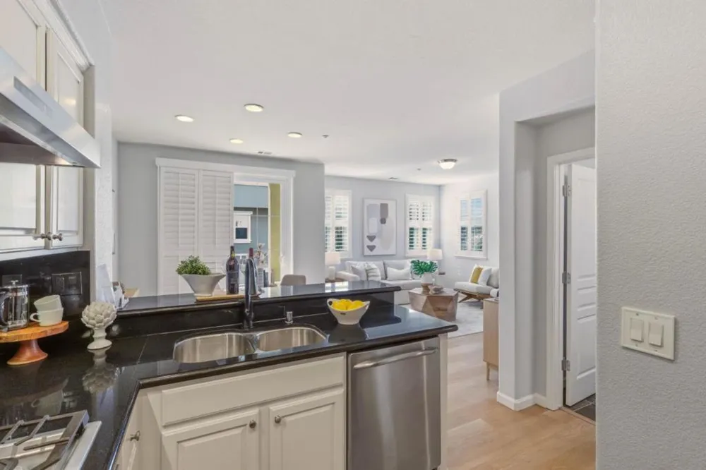 181 Hart Court Mountain View, CA 94043