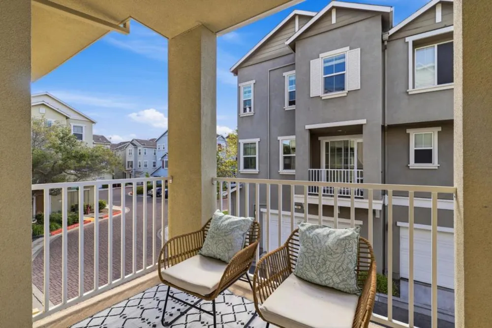 181 Hart Court Mountain View, CA 94043