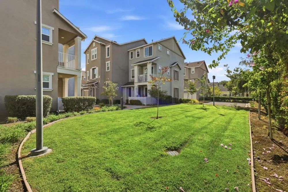 181 Hart Court Mountain View, CA 94043