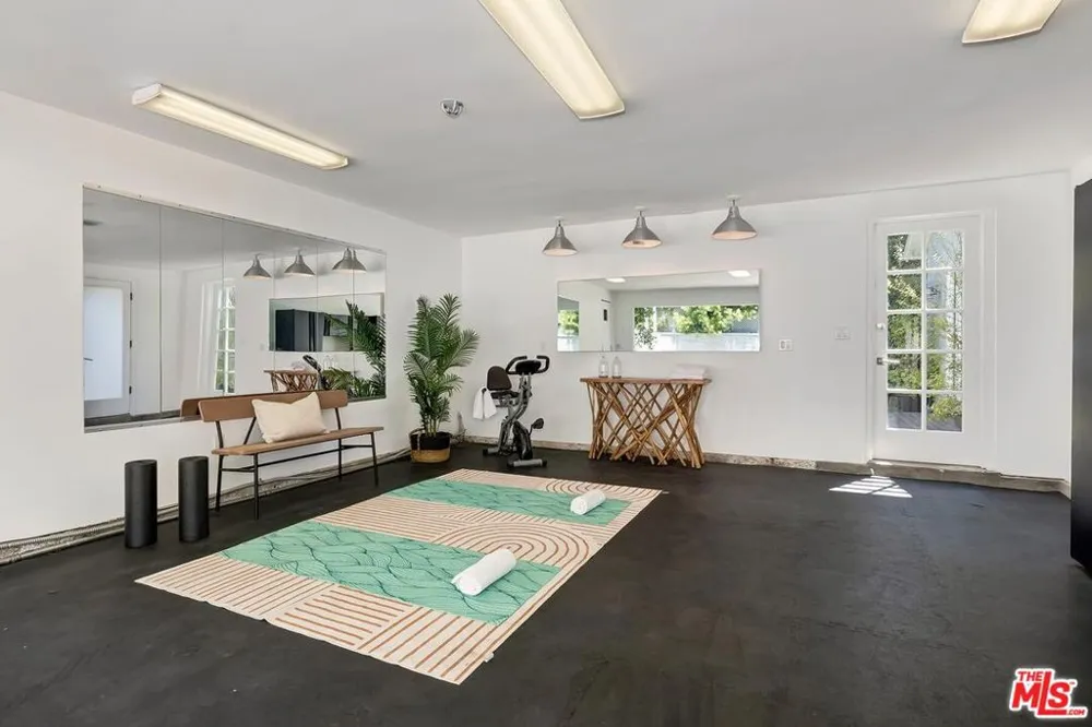 527 19TH STREET Santa Monica, CA 90402