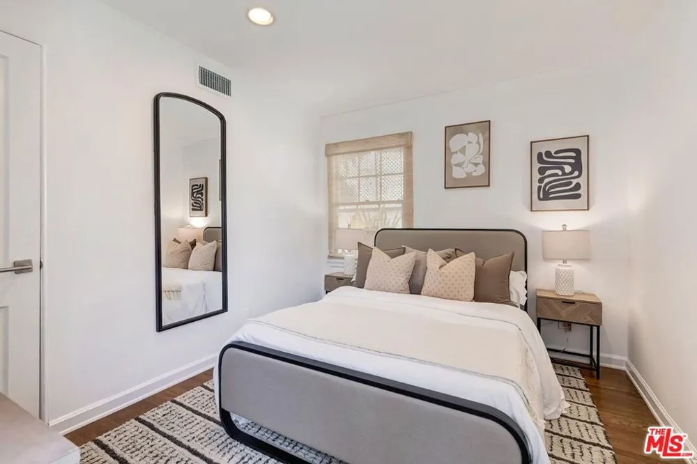 527 19TH STREET Santa Monica, CA 90402