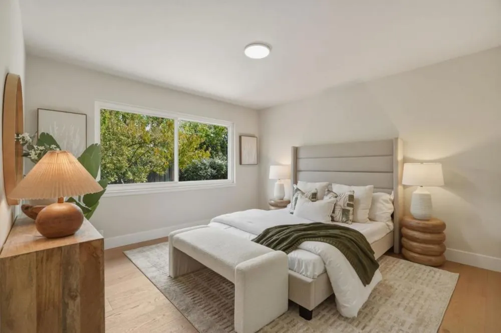 12390 Woodside Drive Saratoga, CA 95070