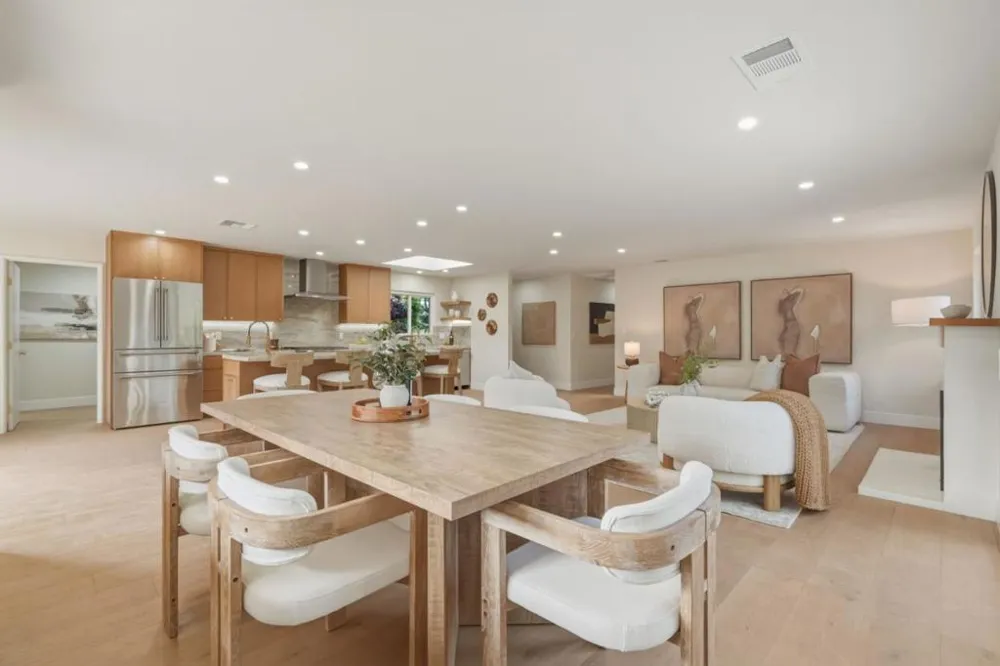 12390 Woodside Drive Saratoga, CA 95070