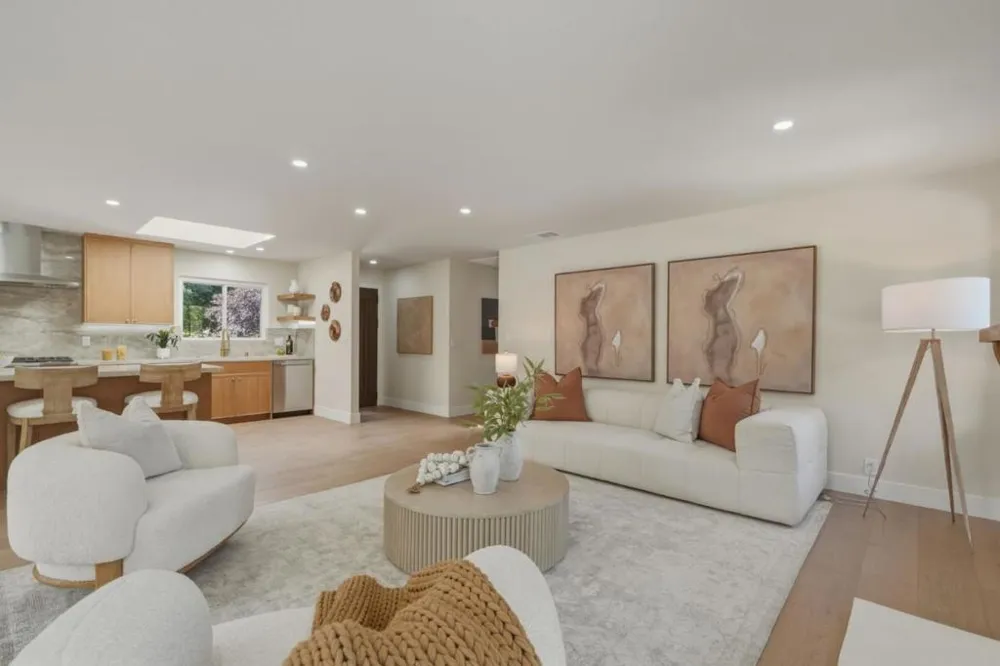 12390 Woodside Drive Saratoga, CA 95070