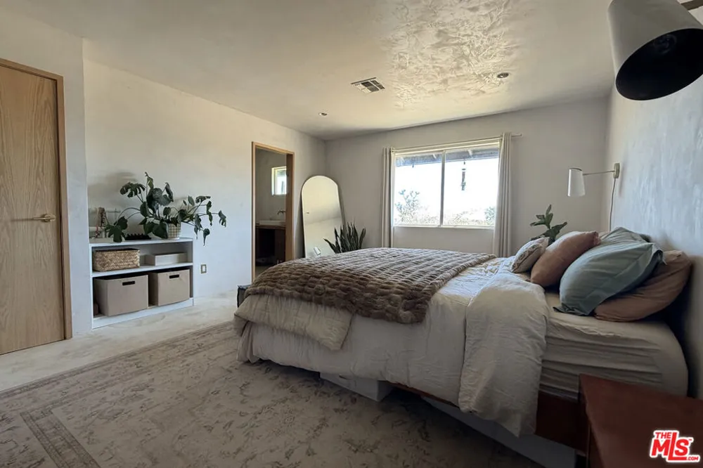 365 Rainbow Drive Yucca Valley, CA 92284