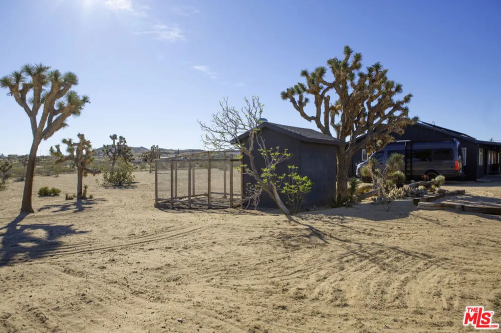 365 Rainbow Drive Yucca Valley, CA 92284