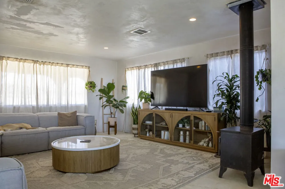365 Rainbow Drive Yucca Valley, CA 92284