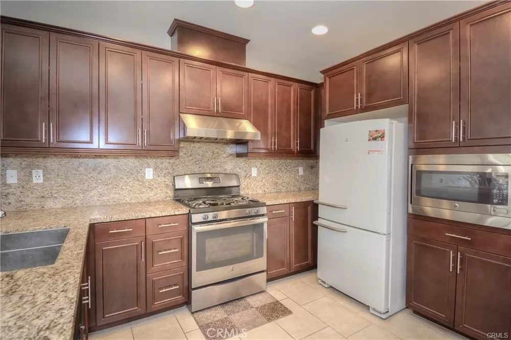 3212 Willow Creek West Covina, CA 91791