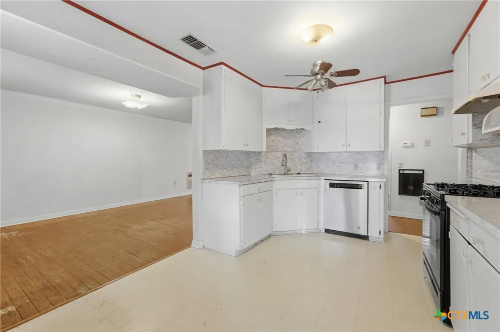 520 Seydler Street Gonzales, TX 78629