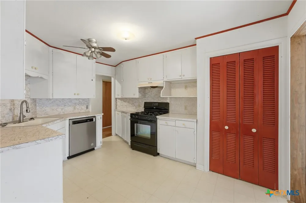 520 Seydler Street Gonzales, TX 78629