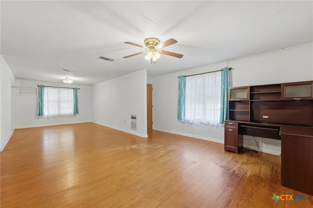 520 Seydler Street Gonzales, TX 78629