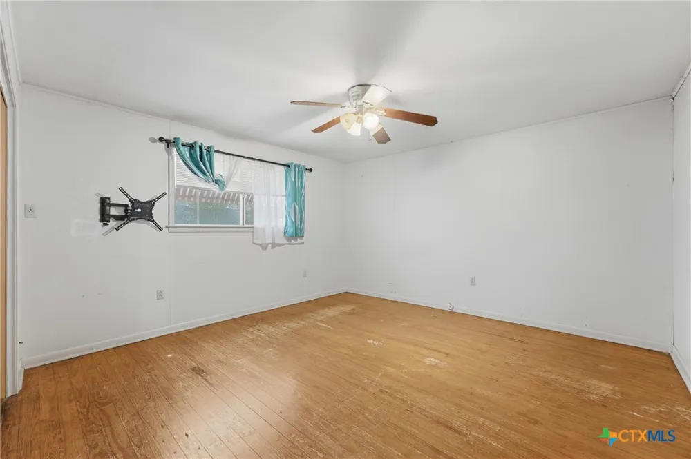 520 Seydler Street Gonzales, TX 78629