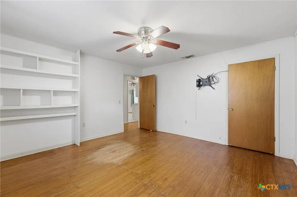 520 Seydler Street Gonzales, TX 78629