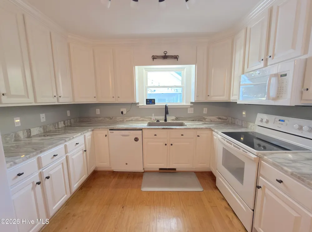 3632 E Wilson Street Farmville, NC 27828