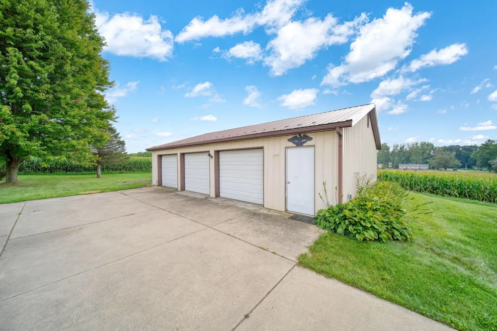 1829 Sandstone Road Jackson, MI 49201