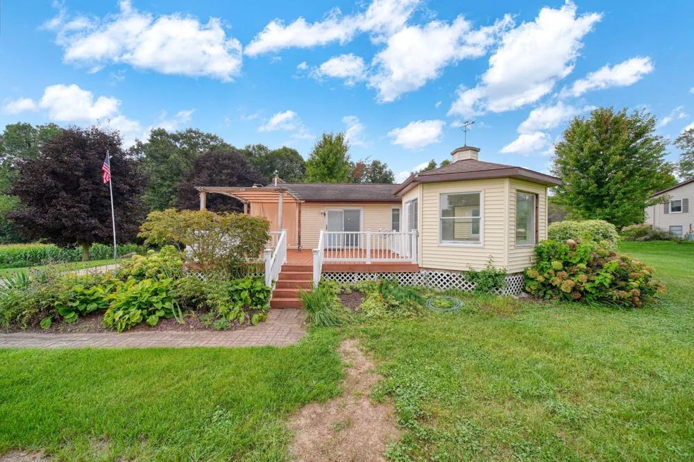 1829 Sandstone Road Jackson, MI 49201