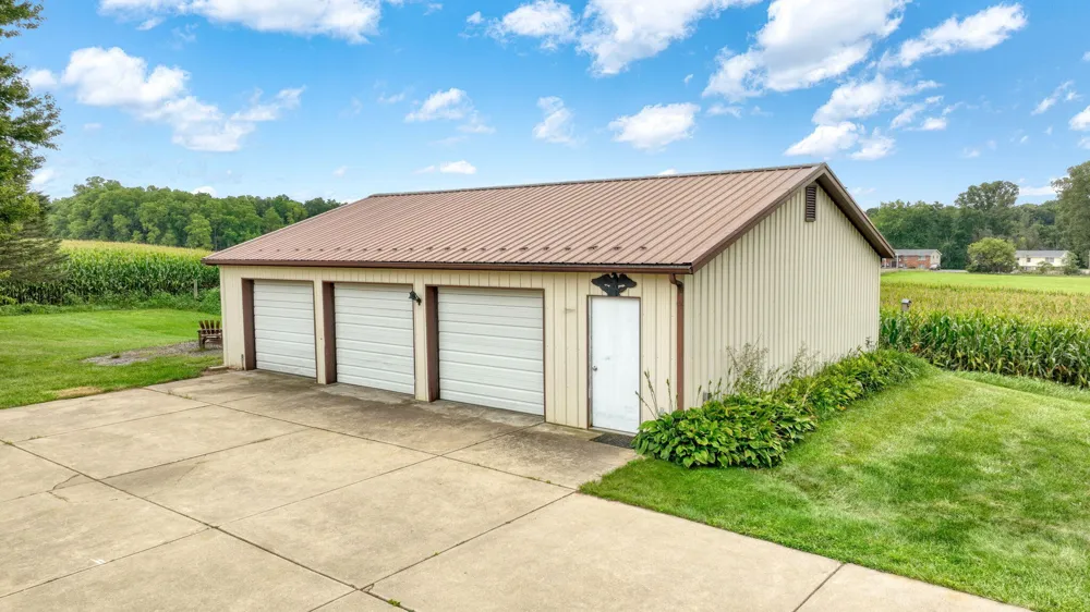 1829 Sandstone Road Jackson, MI 49201