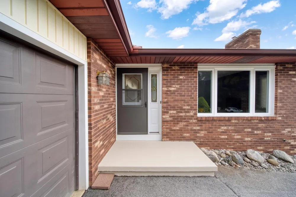 1829 Sandstone Road Jackson, MI 49201