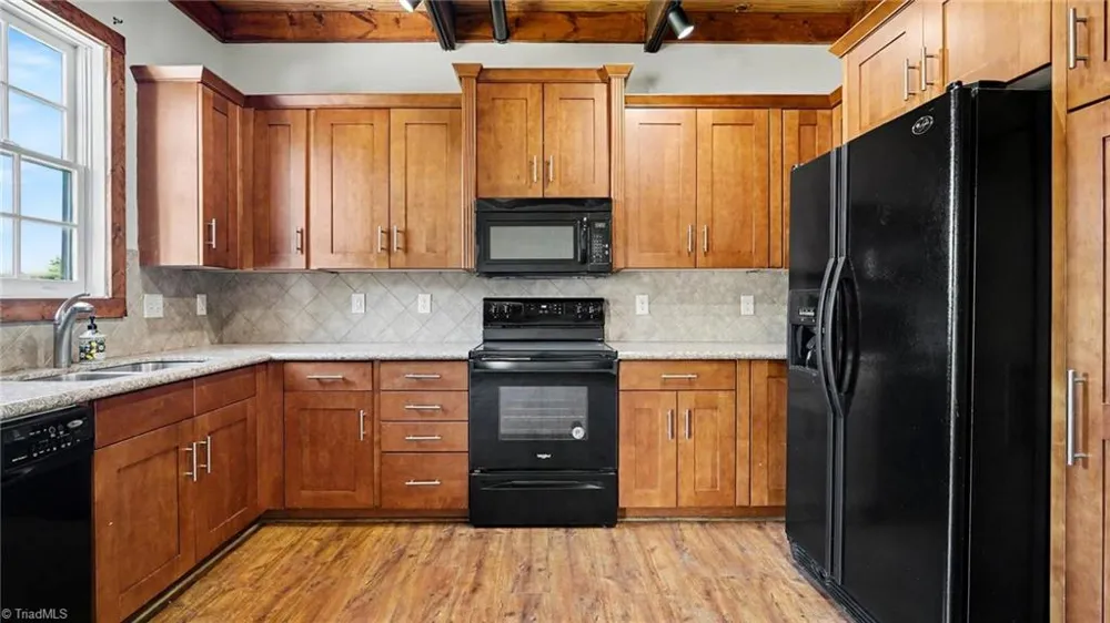 445 McAdoo Avenue Greensboro, NC 27406