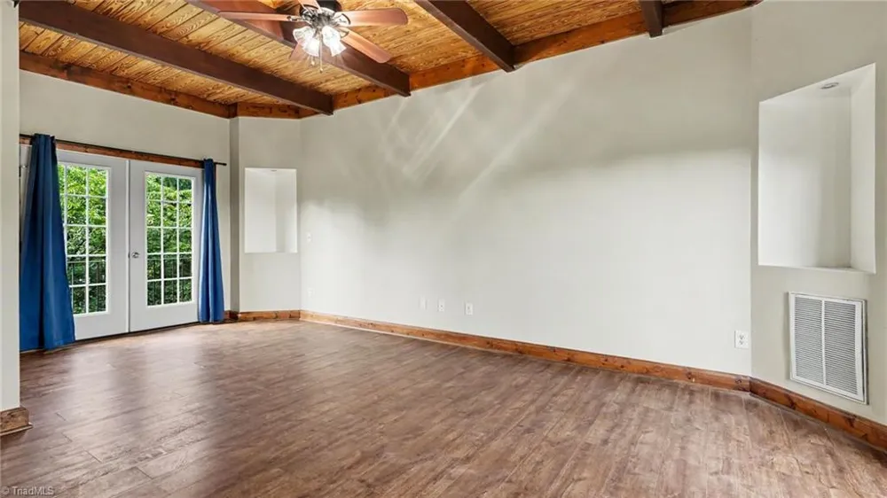 445 McAdoo Avenue Greensboro, NC 27406